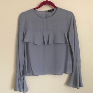 Like new top with ruffles